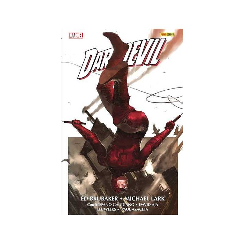 Daredevil de Ed Brubaker y Michael Lark 1